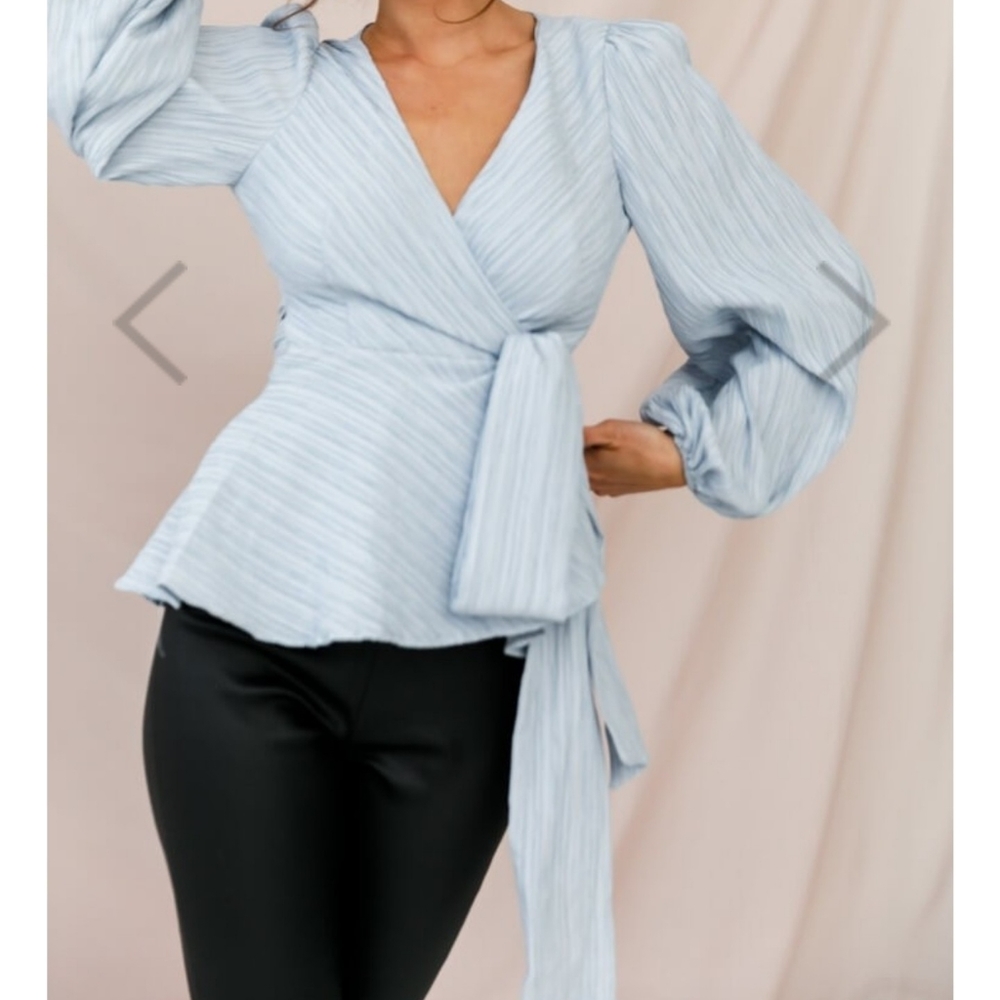 SELFIE LESLIE BLUE WRAP MACY TOP